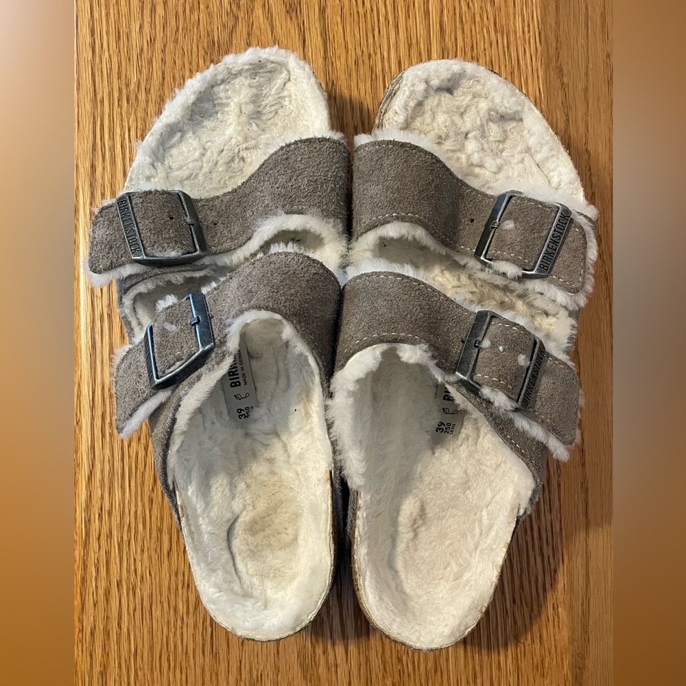 Birkenstock Arizona Shearing Sandals in Grey/Stone size 39 (8 1/2)